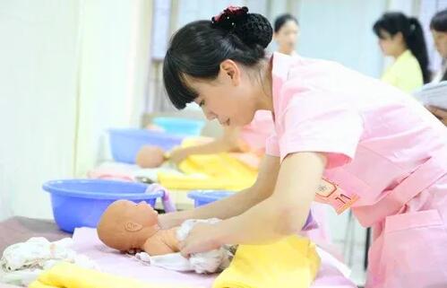 大班育兒嫂的夏季寶寶健康營(yíng)養錦囊