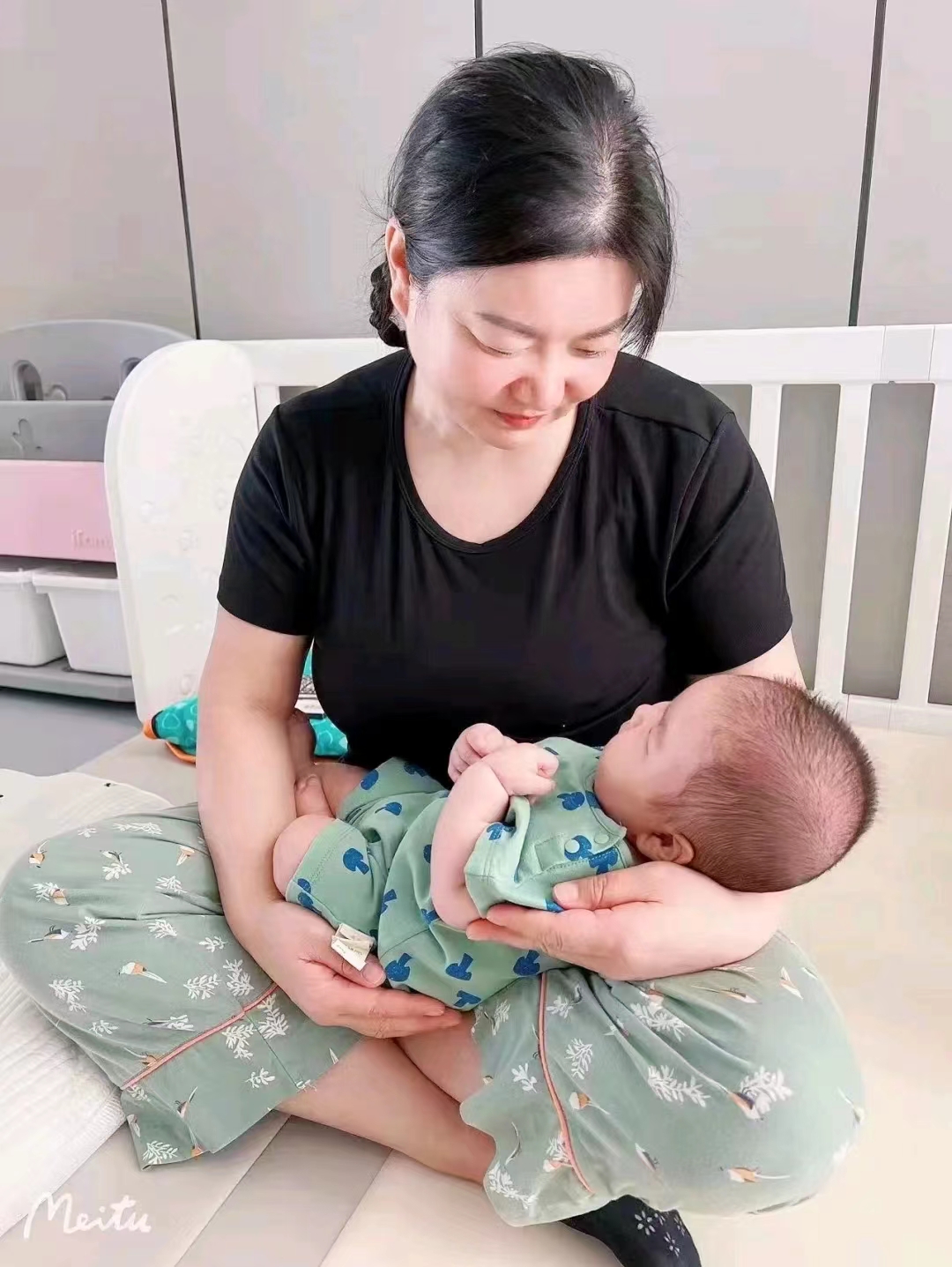 挑選月嫂時(shí)要遵循哪些原則（挑選月嫂的標準是什么？）